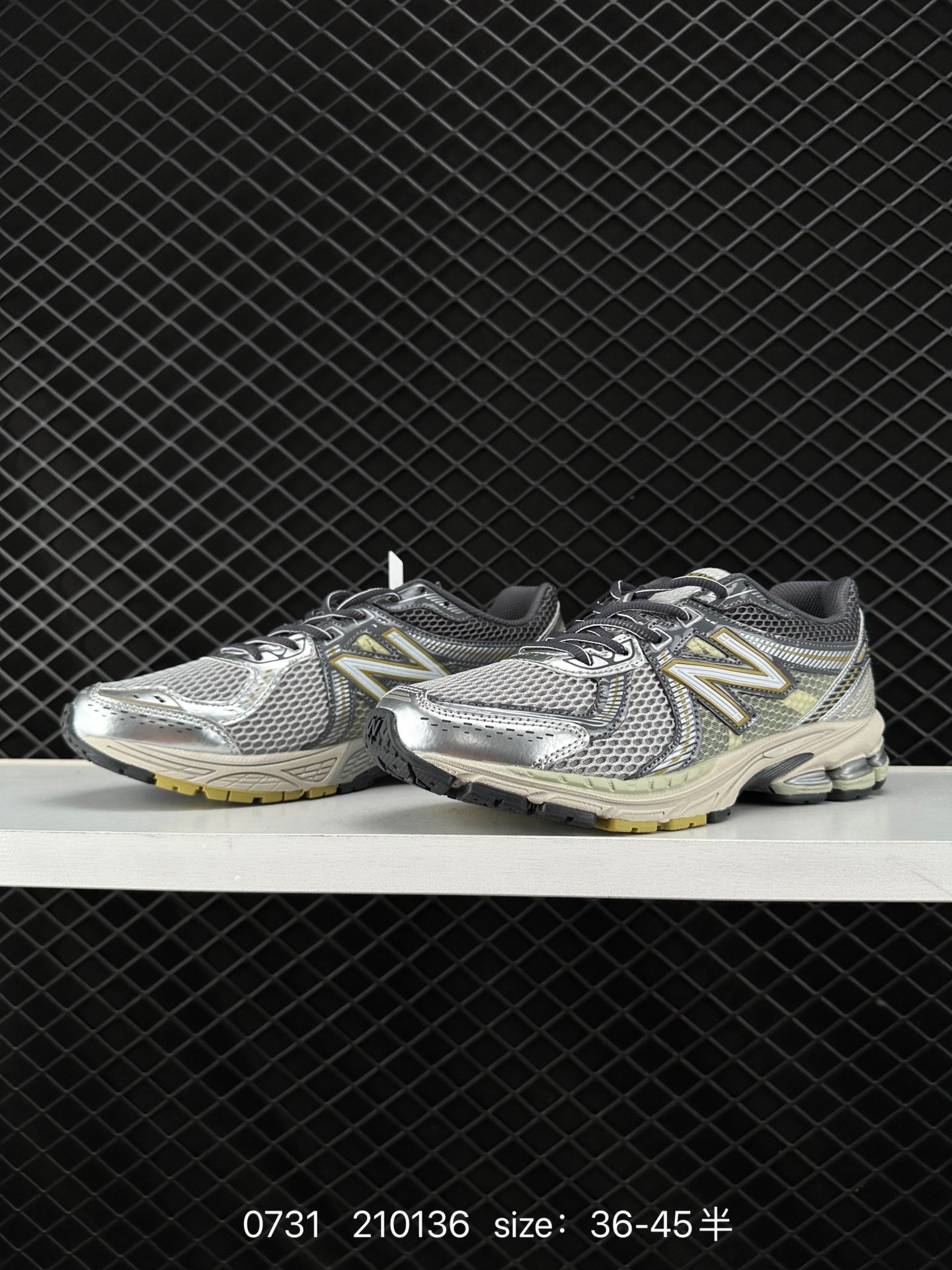 New Balance ML860 V2